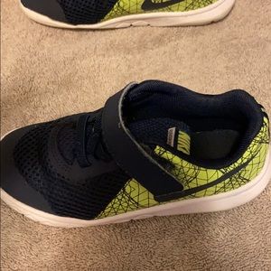 Toddler boy Nike shoes